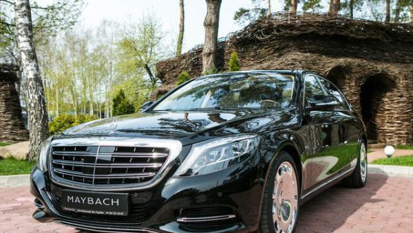 买车买白色好看还是黑色好看