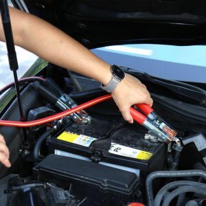 车辆蓄电池几年一换 汽车蓄电池什么时候换比较合适