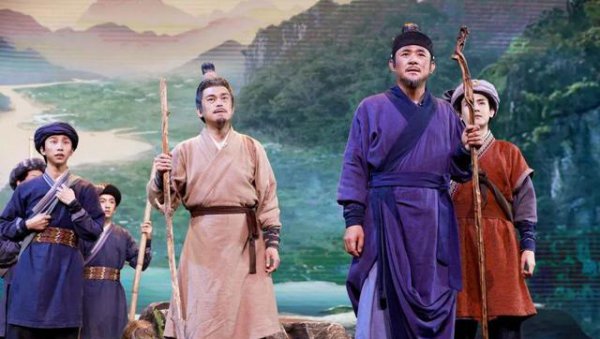 徐霞客靠什么在外游历三十多年