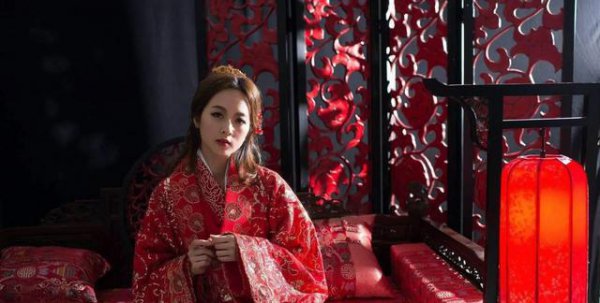 宁穷死不娶生妻是什么意思