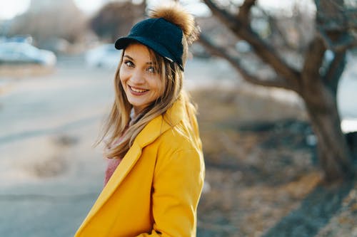 很容易迷住男人的女人特点