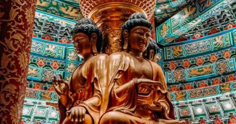 拜佛一般口中默念什么话