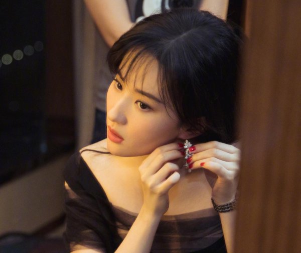 上镜显胖是为什么