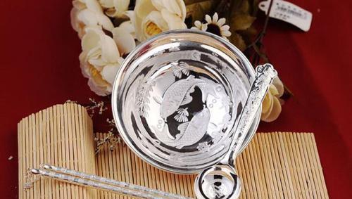 认干亲对自己子女不宜