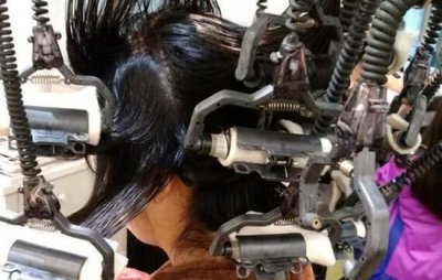 第一次烫发要跟理发师怎么说 烫发后最简单的打理方法