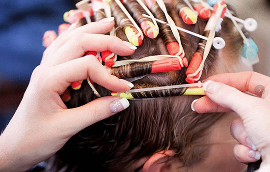 第一次烫发要跟理发师怎么说