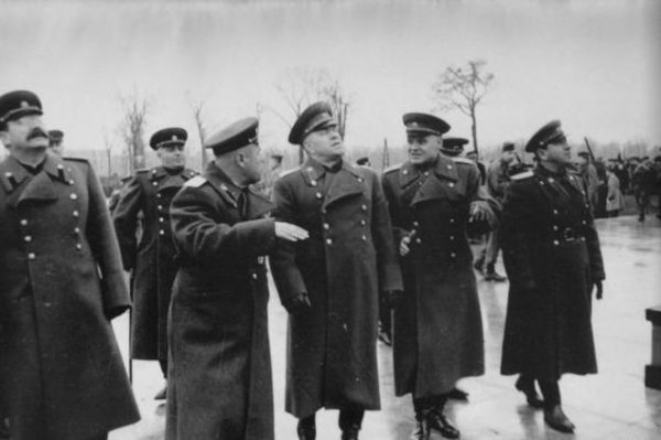 苏联进入柏林进行疯狂报复