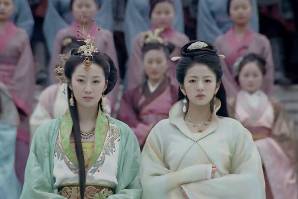 螳螂捕蝉黄雀在后的故事内容