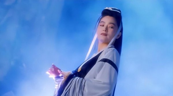 天山童姥叫什么名字