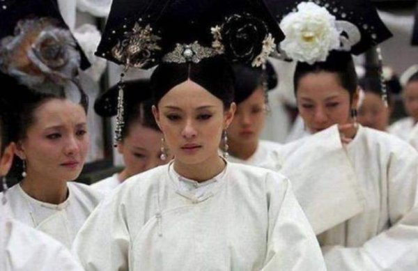 清朝妃子需要陪葬惯例吗