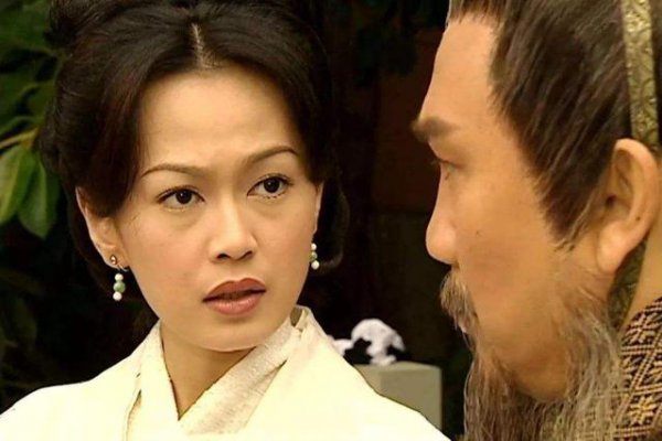 赢驷赢稷和嬴政是什么关系