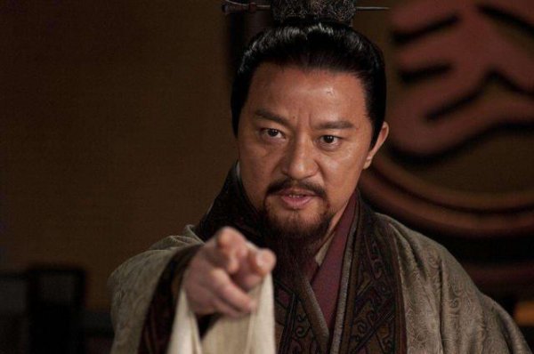 赢驷赢稷和嬴政是什么关系