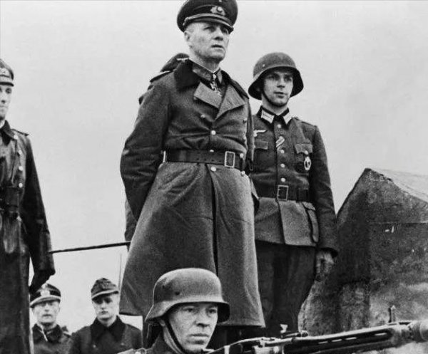 曼弗雷德·隆美尔一生简介