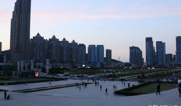 世界最大的广场在哪个国家