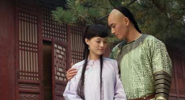 甄嬛的儿子弘曕最后的结局