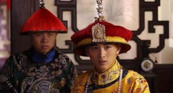 甄嬛的儿子弘曕最后的结局