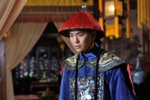 温实初自宫甄嬛为何重用卫临