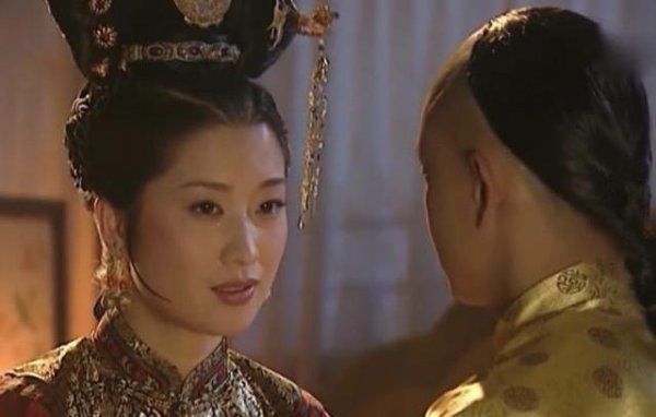 康熙最喜欢赫舍里还是苏麻喇姑