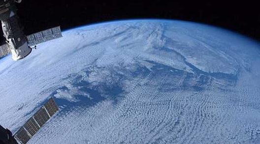 地球大气层到底有多厚