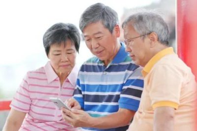 退休后是工作好还是在家好 退休后继续工作好不好