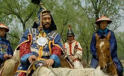 年羹尧手握重兵为什么被侍卫轻易拿下 年羹尧手里有多少兵