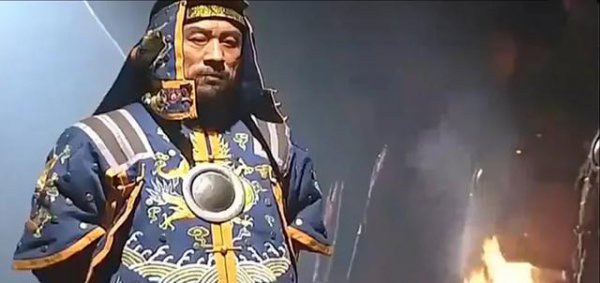 年羹尧手握重兵为什么被侍卫轻易拿下