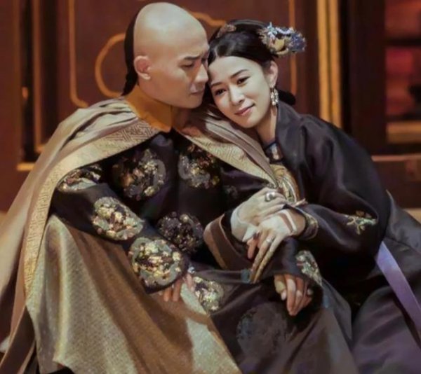 乾隆的第二个皇后为什么断发