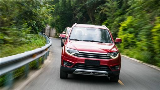 高速上前车突然急刹怎么办