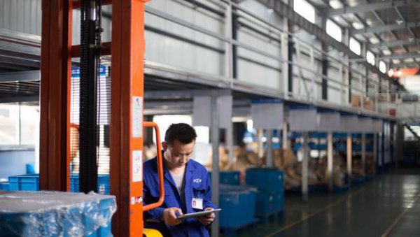 地球每天消耗一条河流的石油