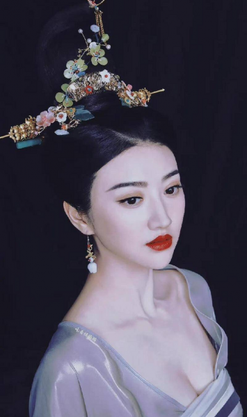 景甜为什么叫人间富贵花