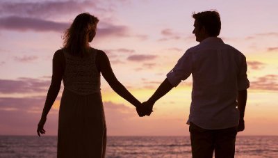 女朋友冷暴力不理我怎么办 突然冷暴力烦我不理我信息不回