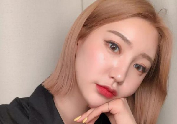 四十岁女人头发留刘海好不好