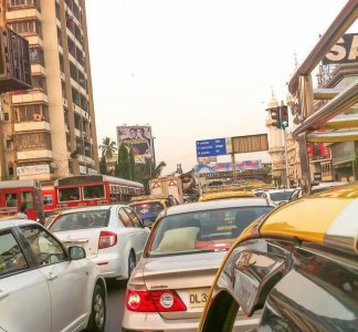 上坡走走停停时手动挡如何跟车 坡道怎么驾驶操作