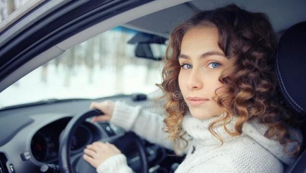 最伤汽车发动机的行为