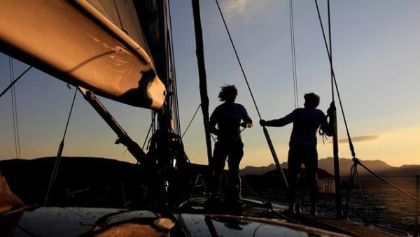 为什么船员工资高却改行呢