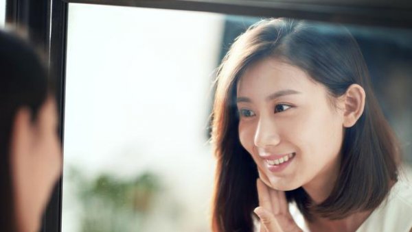 为什么有的女人年龄大了反而越来越好看漂亮了