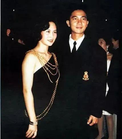 何超琼和陈百强的故事秘密