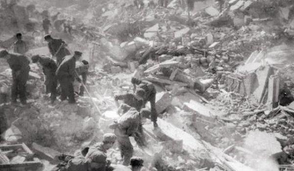 唐山地震是哪一年发生几月几日