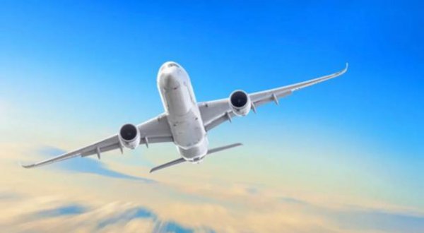 飞机在空中放油是什么原因