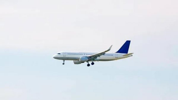 为什么飞机不能横跨西藏