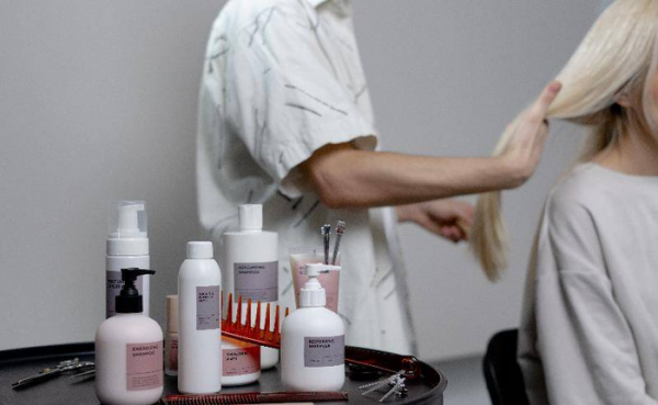 为什么明星经常染发没事