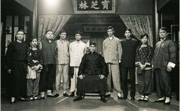 黄飞鸿和十三姨是什么关系