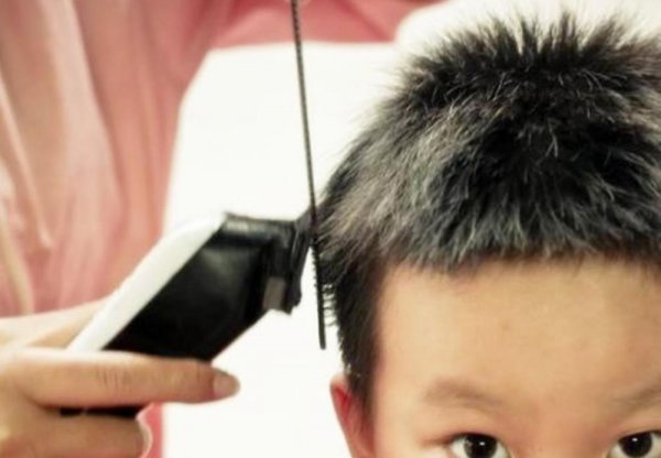 正月里为什么不能理发死舅舅