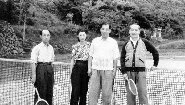 赵一荻个人简历