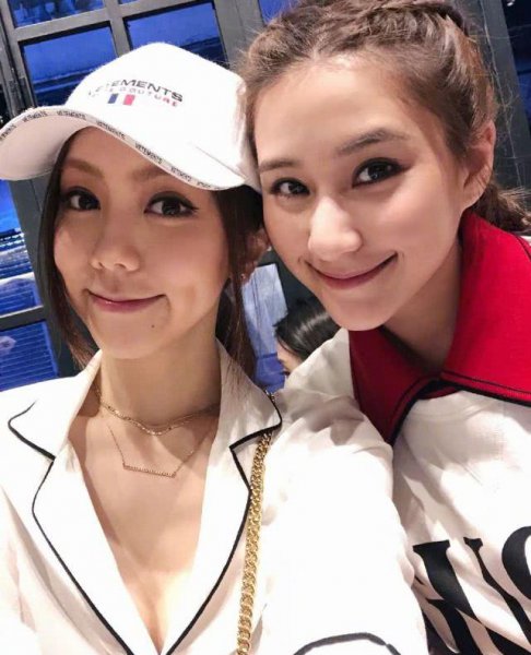 何鸿燊是几国混血统