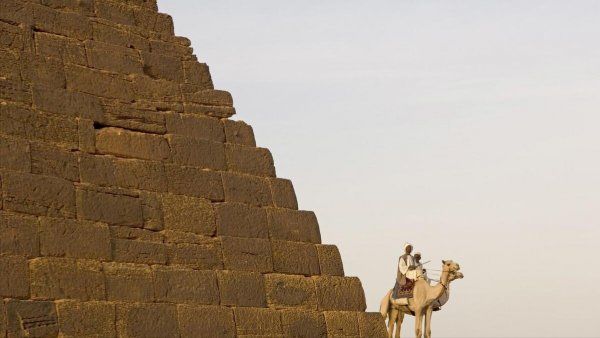 埃及金字塔是怎么建造的