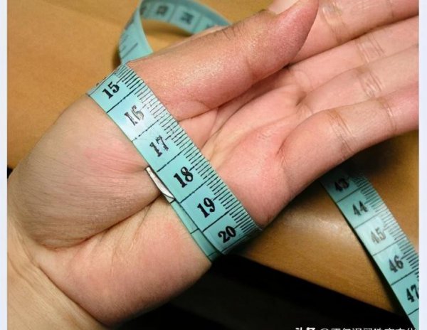 买玉镯怎么量手的尺寸图片