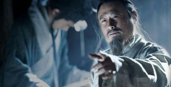 李斯腰斩后活多久断气死了