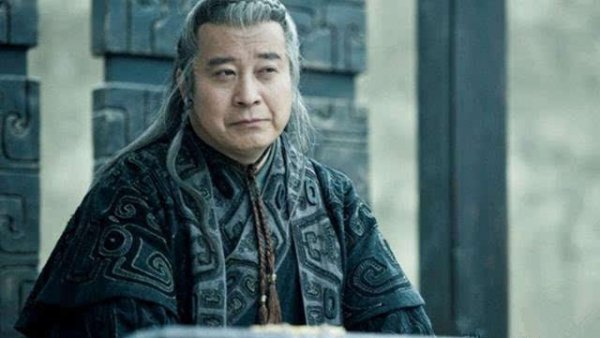 李斯腰斩后活多久断气死了