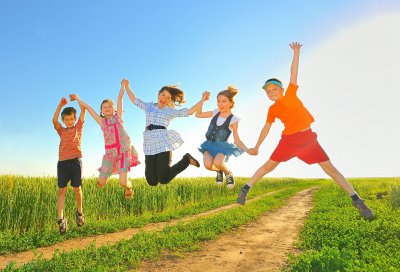 叛逆期孩子仇恨父母是病态吗 孩子叛逆期跟家长像仇人